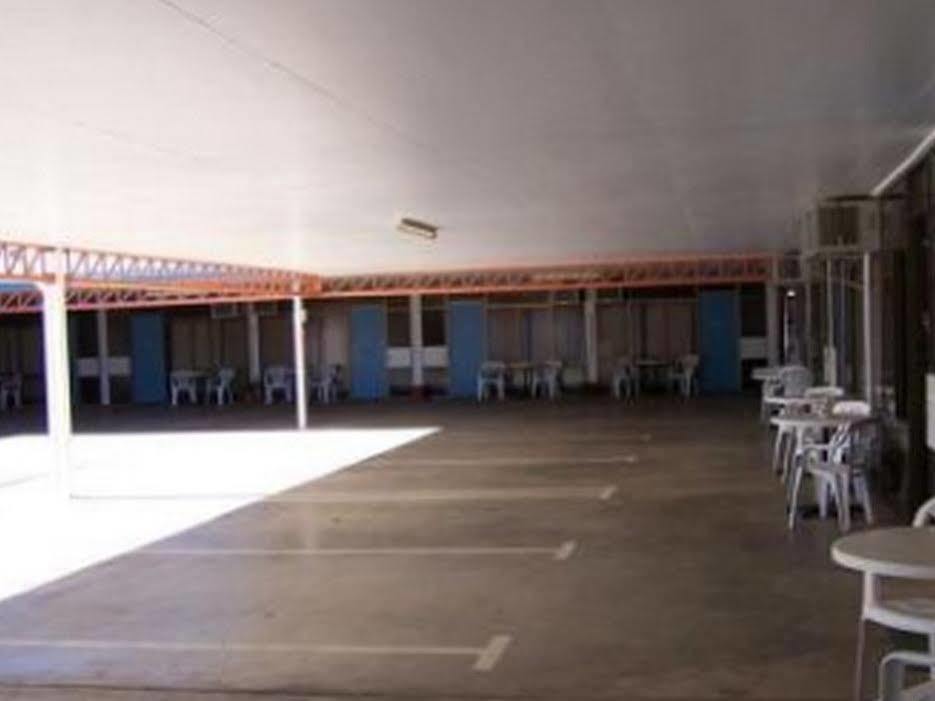 Abajaz Motel-Central-King Bed-Shaded Parking ลองรีช ภายนอก รูปภาพ